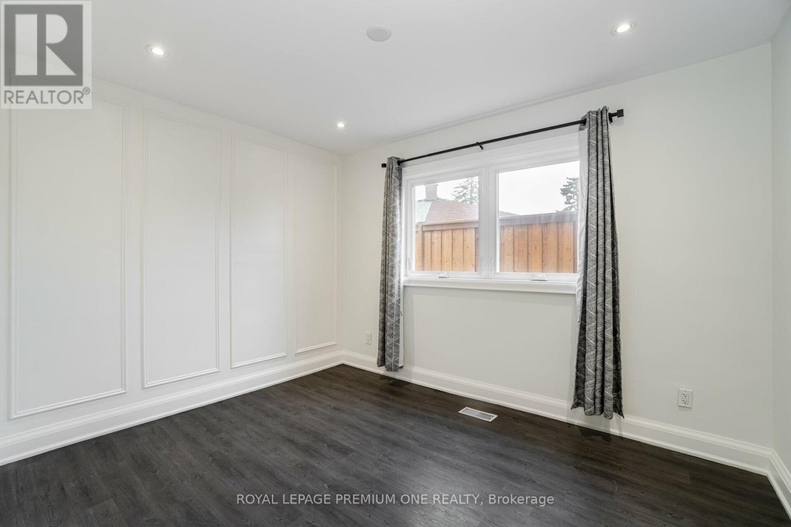49 Gulfstream Road E, Toronto, Ontario  M9M 1S4 - Photo 15 - W13757022