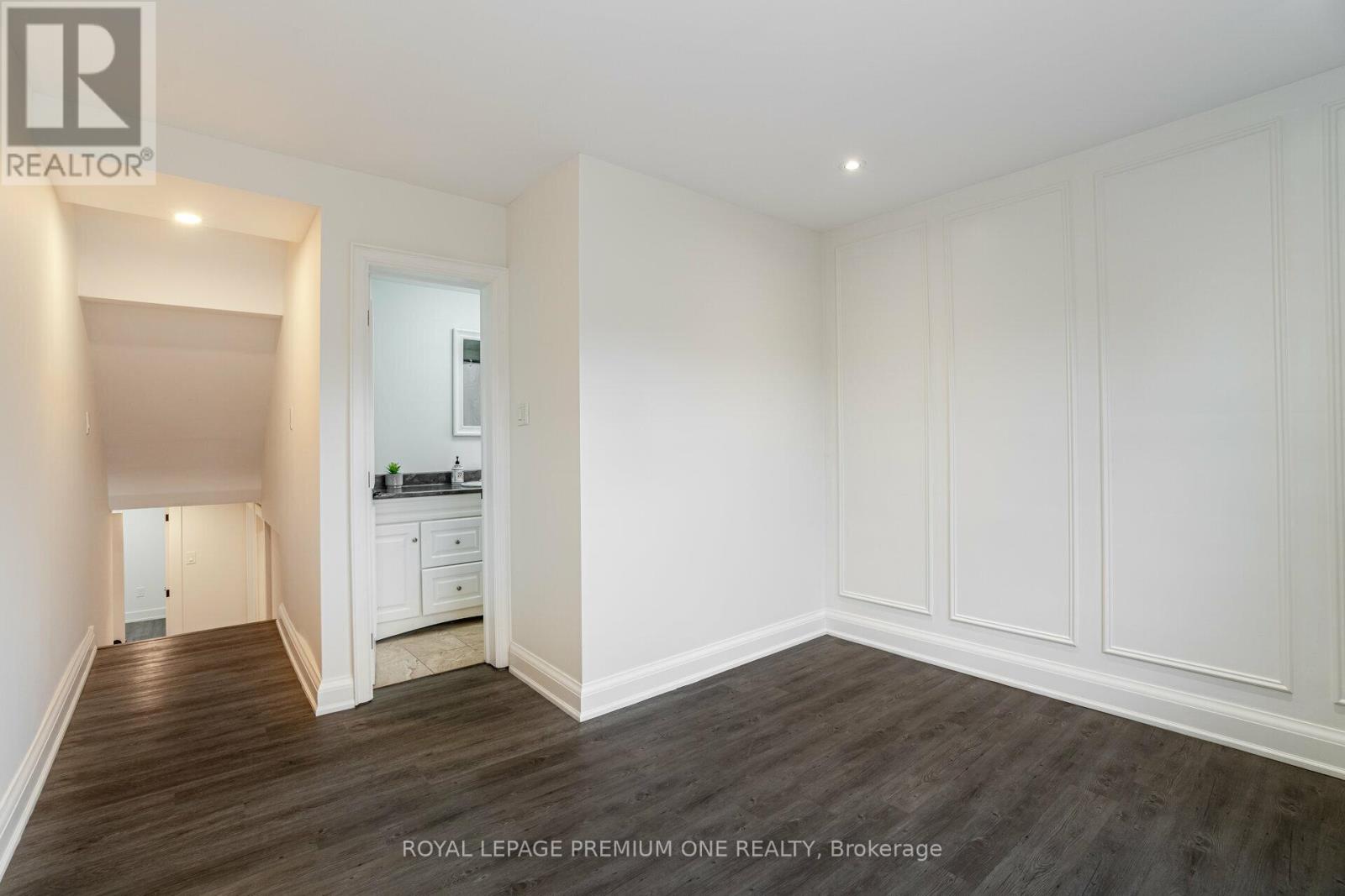 49 Gulfstream Road E, Toronto, Ontario  M9M 1S4 - Photo 17 - W13757022