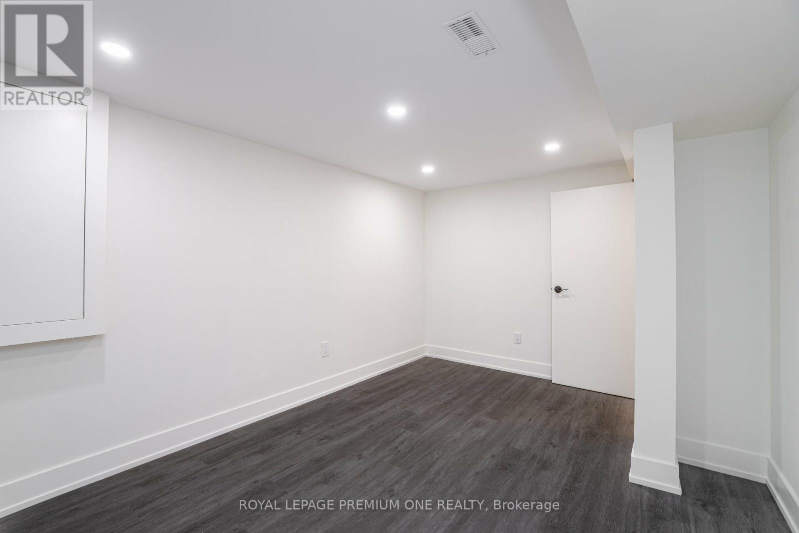 49 Gulfstream Road E, Toronto, Ontario  M9M 1S4 - Photo 23 - W13757022