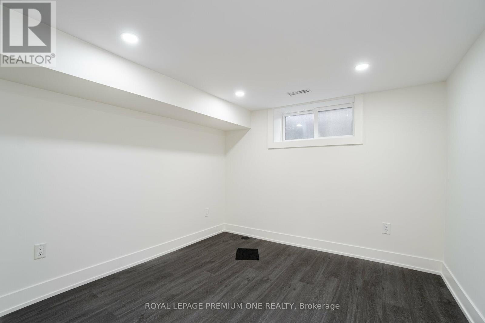 49 Gulfstream Road E, Toronto, Ontario  M9M 1S4 - Photo 26 - W13757022