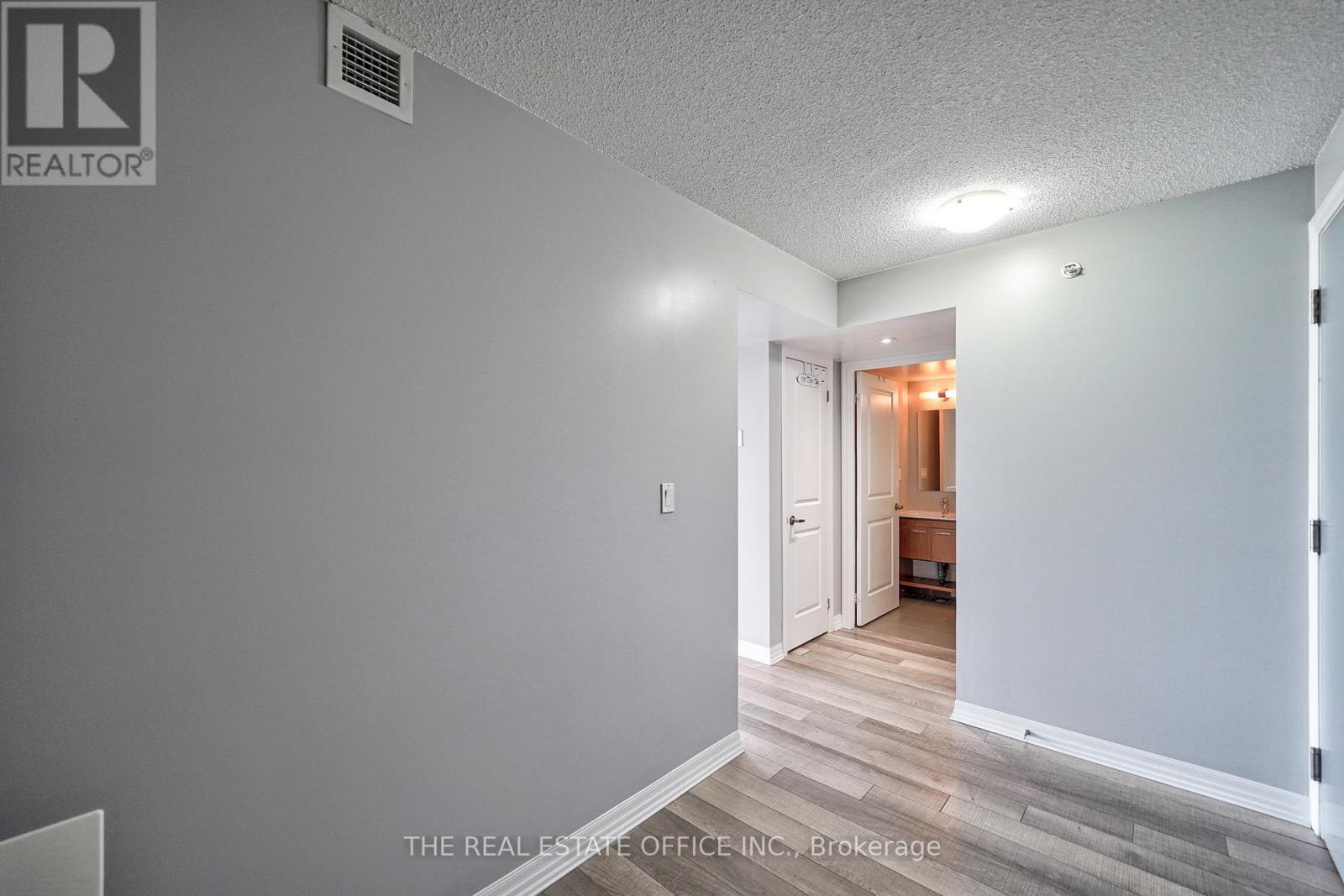 715 - 80 Esther Lorrie Drive, Toronto, Ontario  M9W 4V1 - Photo 18 - W13757036