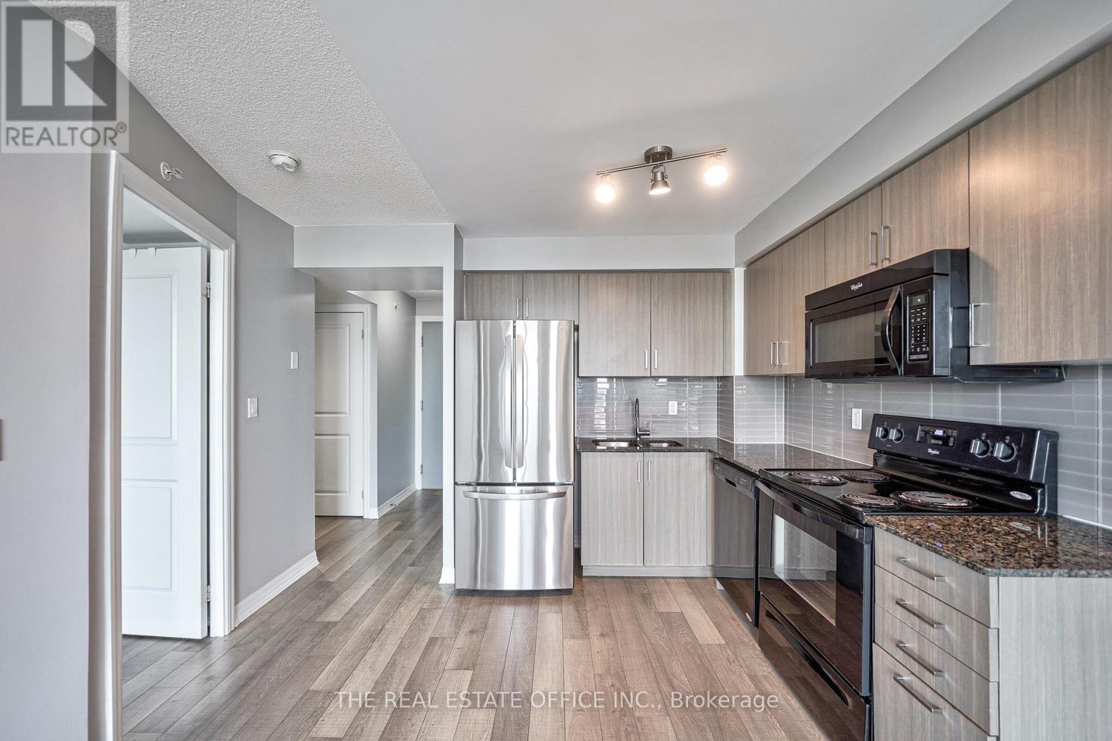 715 - 80 Esther Lorrie Drive, Toronto, Ontario  M9W 4V1 - Photo 4 - W13757036