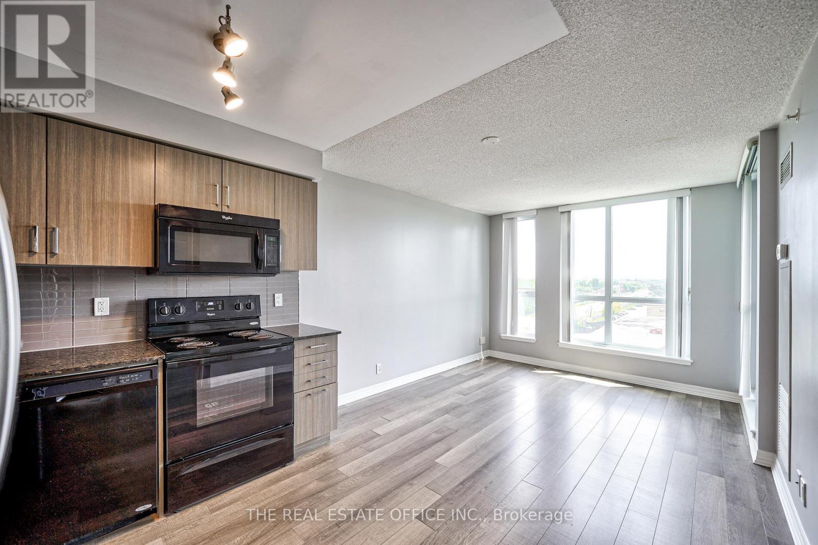 715 - 80 Esther Lorrie Drive, Toronto, Ontario  M9W 4V1 - Photo 6 - W13757036