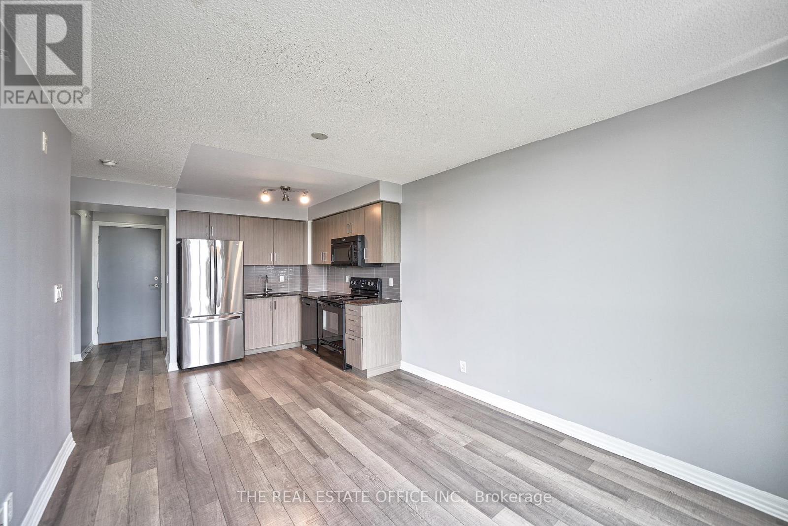 715 - 80 Esther Lorrie Drive, Toronto, Ontario  M9W 4V1 - Photo 8 - W13757036