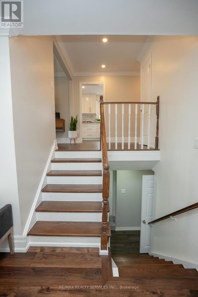 3469 Caplan Crescent, Burlington, Ontario  L7N 2P9 - Photo 24 - W13757052