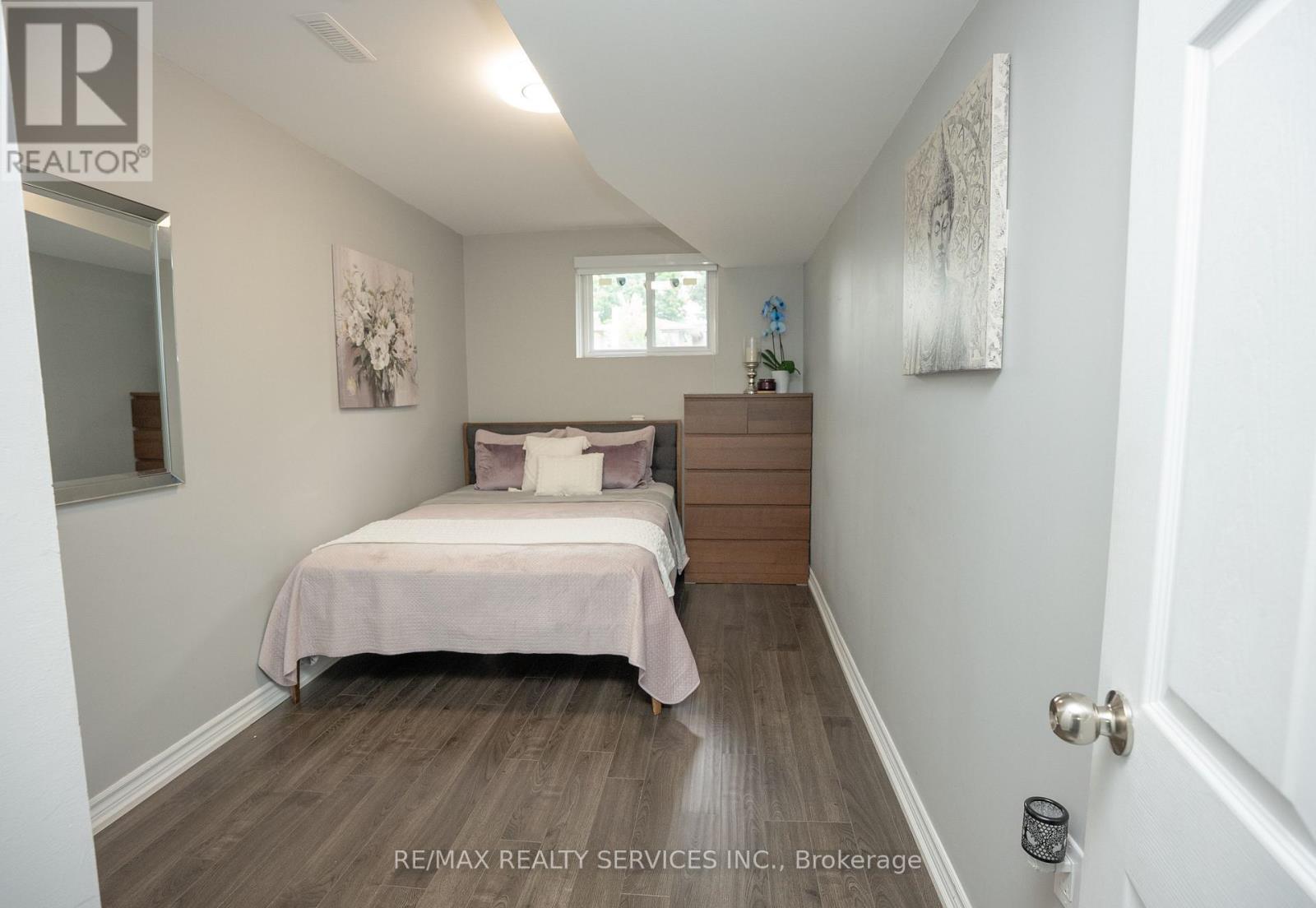 3469 Caplan Crescent, Burlington, Ontario  L7N 2P9 - Photo 29 - W13757052