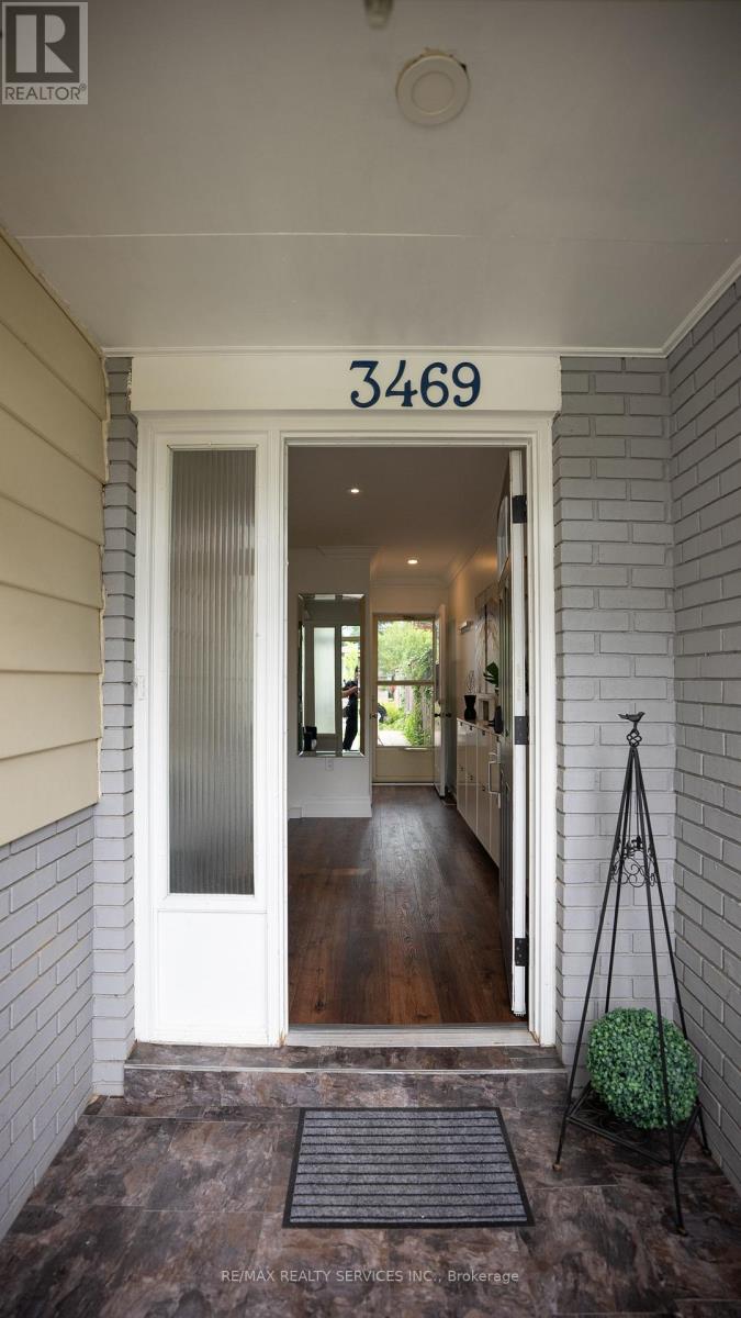 3469 Caplan Crescent, Burlington, Ontario  L7N 2P9 - Photo 3 - W13757052