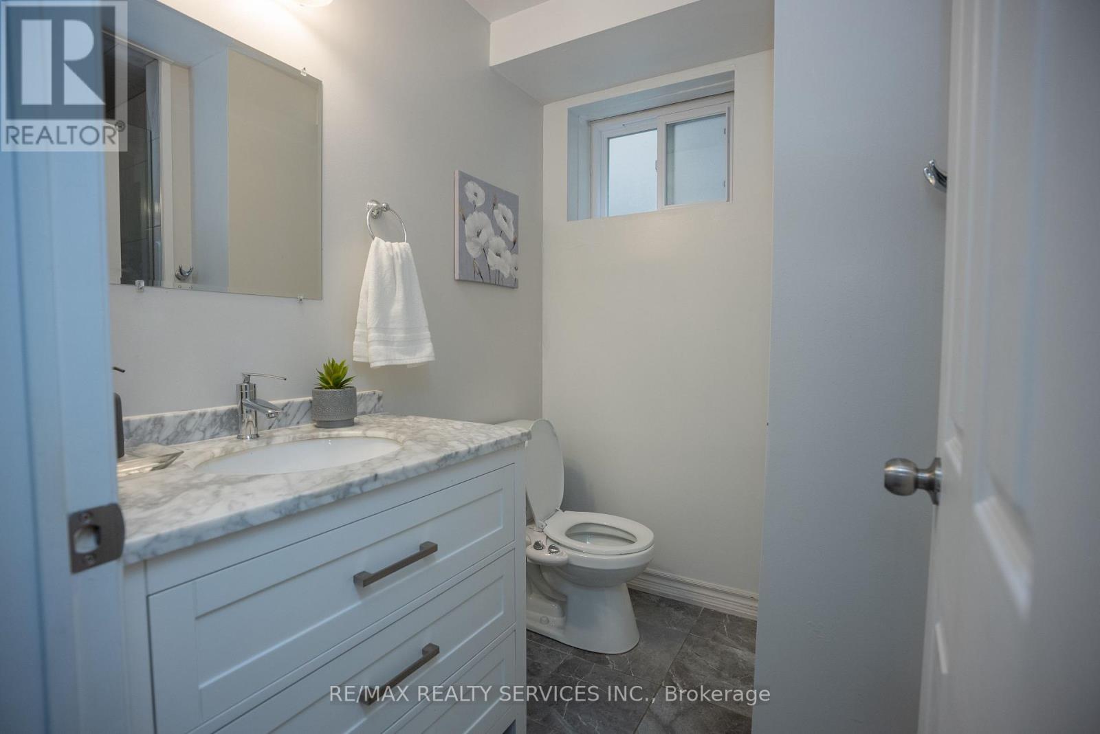 3469 Caplan Crescent, Burlington, Ontario  L7N 2P9 - Photo 35 - W13757052