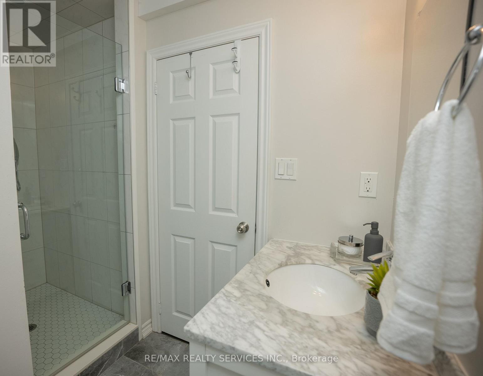 3469 Caplan Crescent, Burlington, Ontario  L7N 2P9 - Photo 36 - W13757052