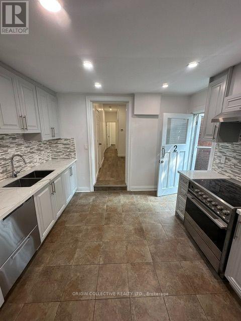 2 - 22 WELLS AVENUE, Brantford, Ontario
