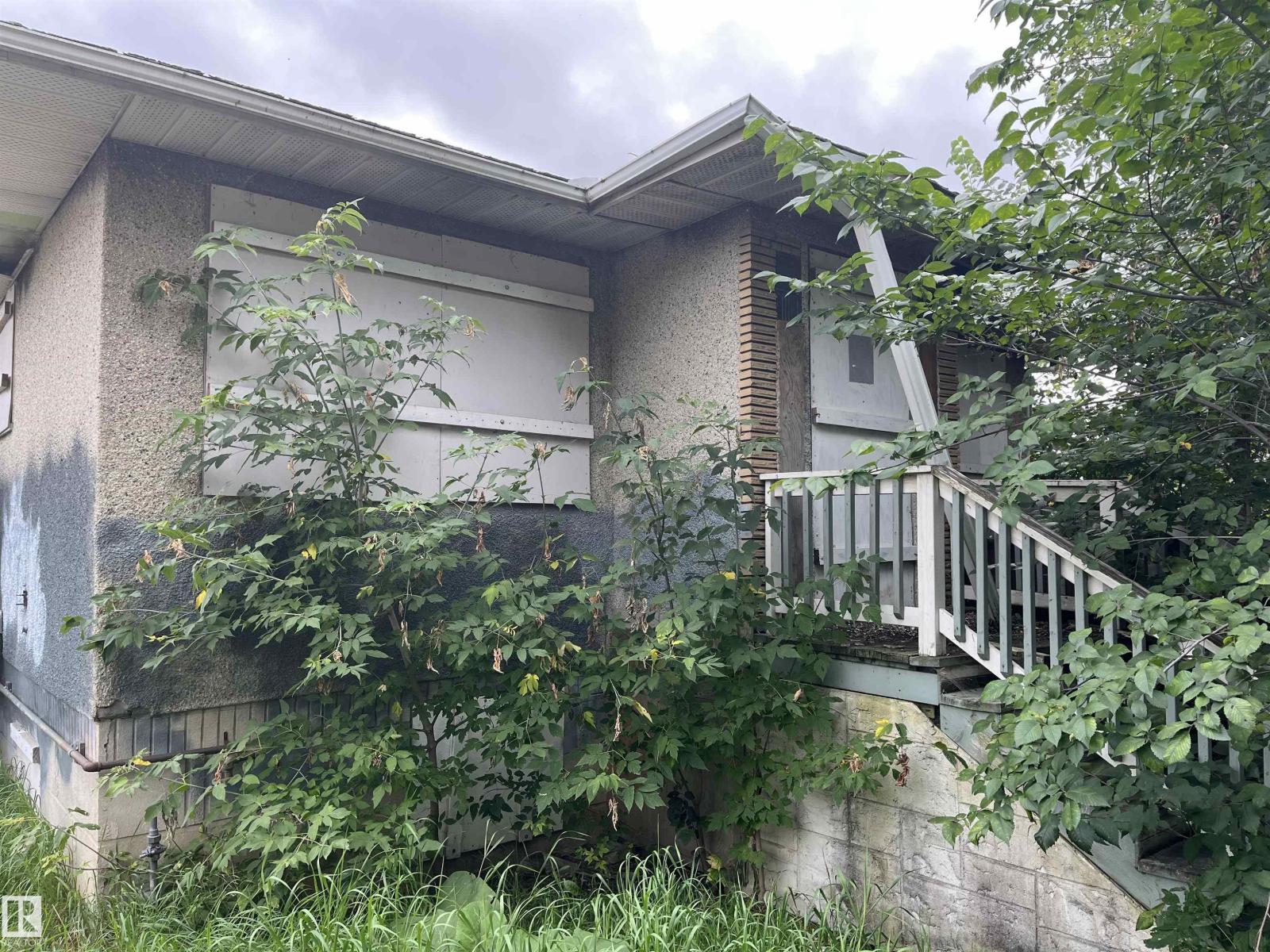 10209 92 ST NW, Edmonton, Alberta