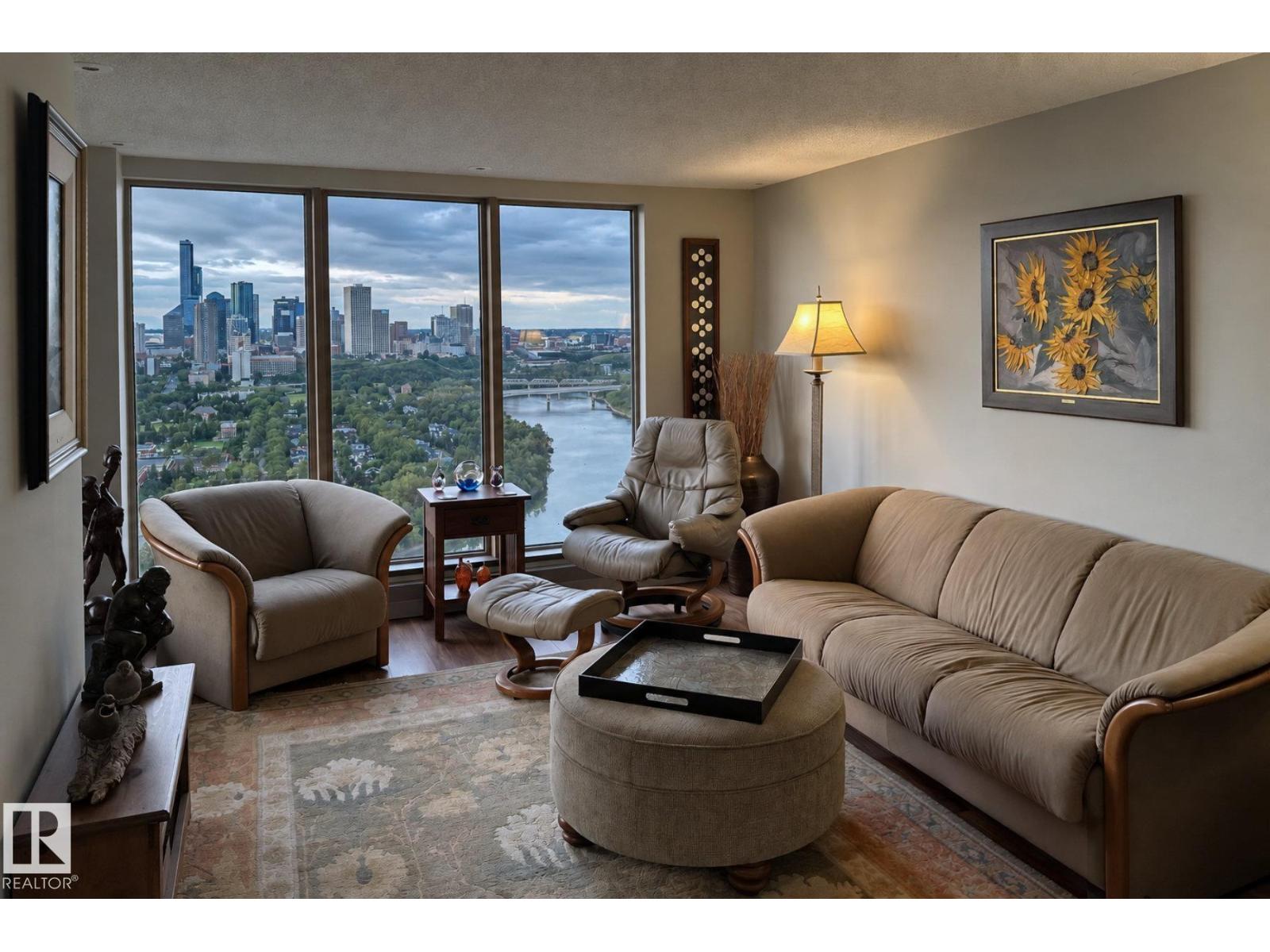 #2005 10149 Saskatchewan Dr NW, Edmonton, Alberta  T6E 6B6 - Photo 2 - E4507584