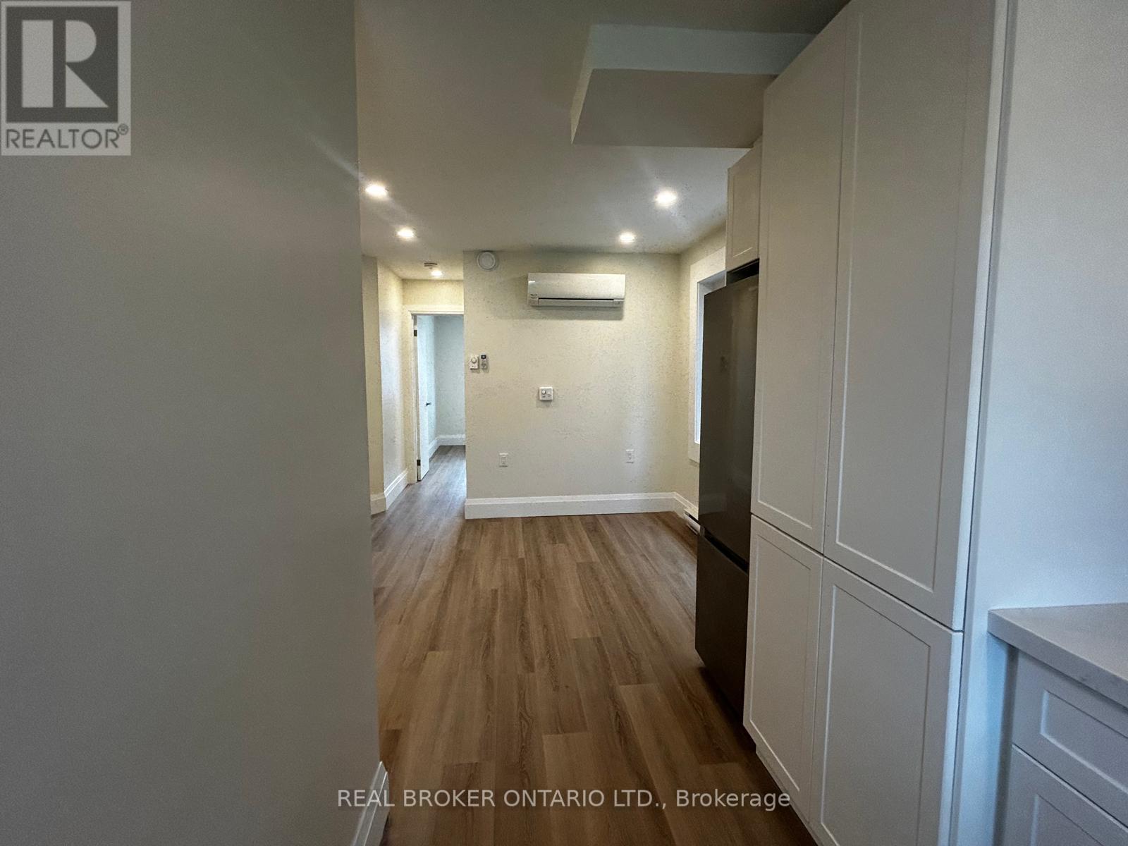 2 - 659 Vaughan Road, Toronto, Ontario  M6E 2Y4 - Photo 18 - C13521350