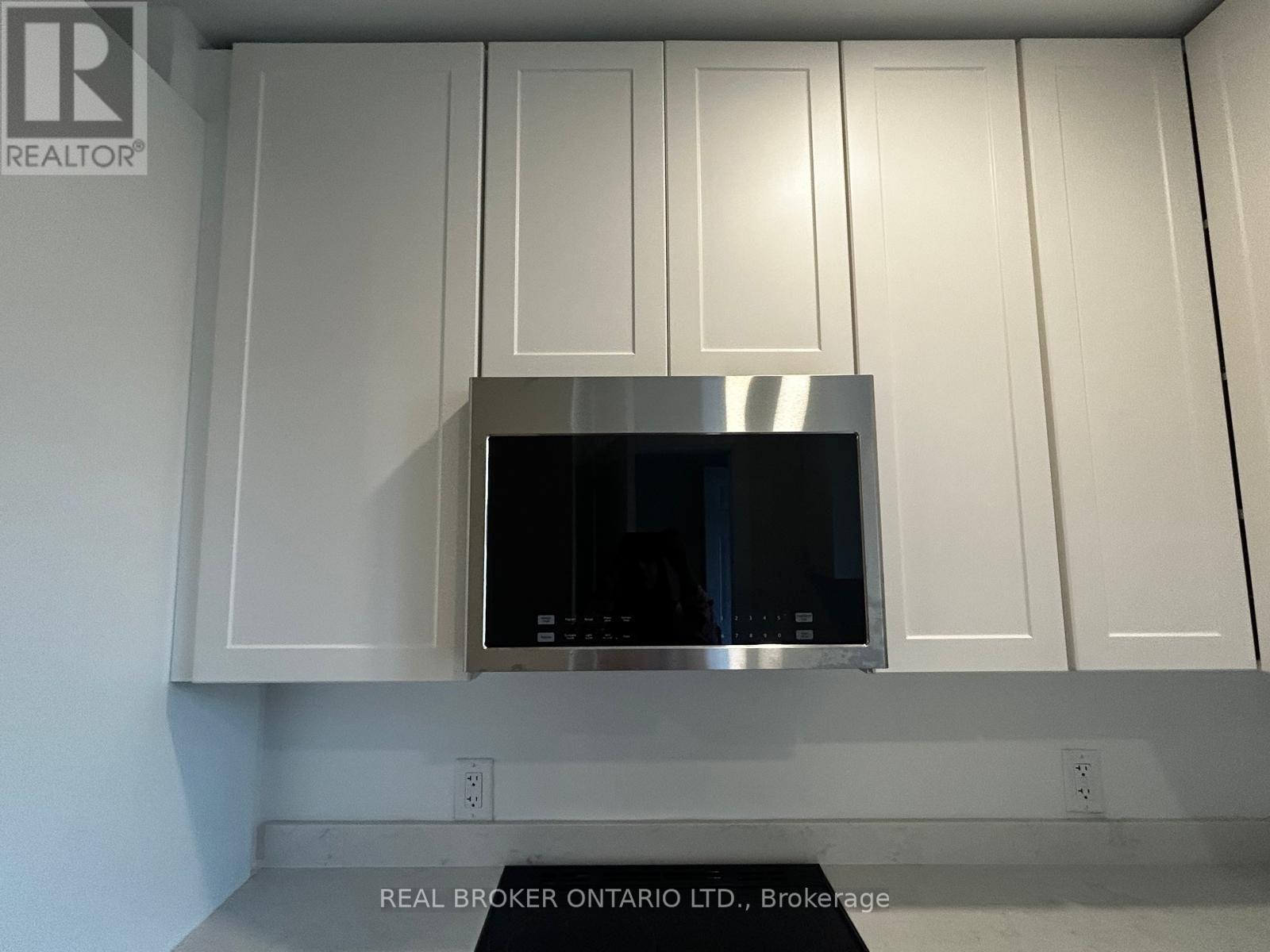 2 - 659 Vaughan Road, Toronto, Ontario  M6E 2Y4 - Photo 12 - C13521350