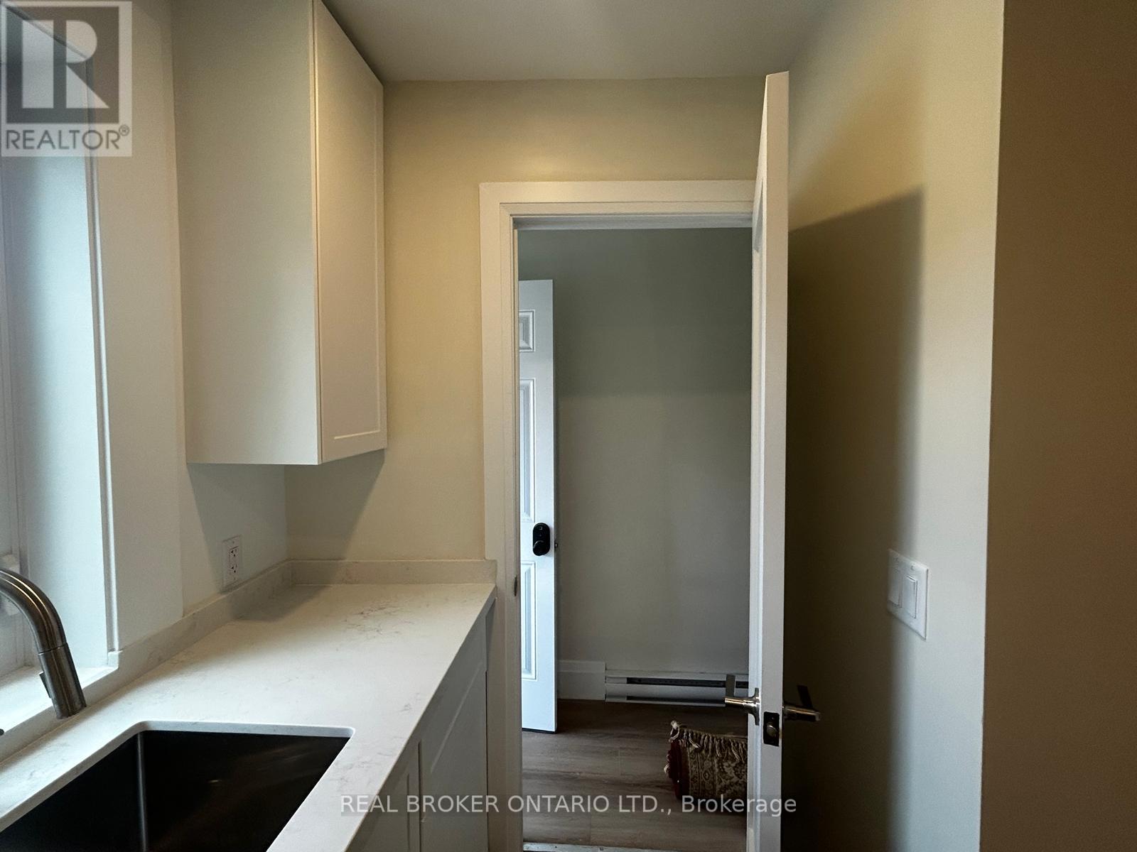 2 - 659 Vaughan Road, Toronto, Ontario  M6E 2Y4 - Photo 15 - C13521350
