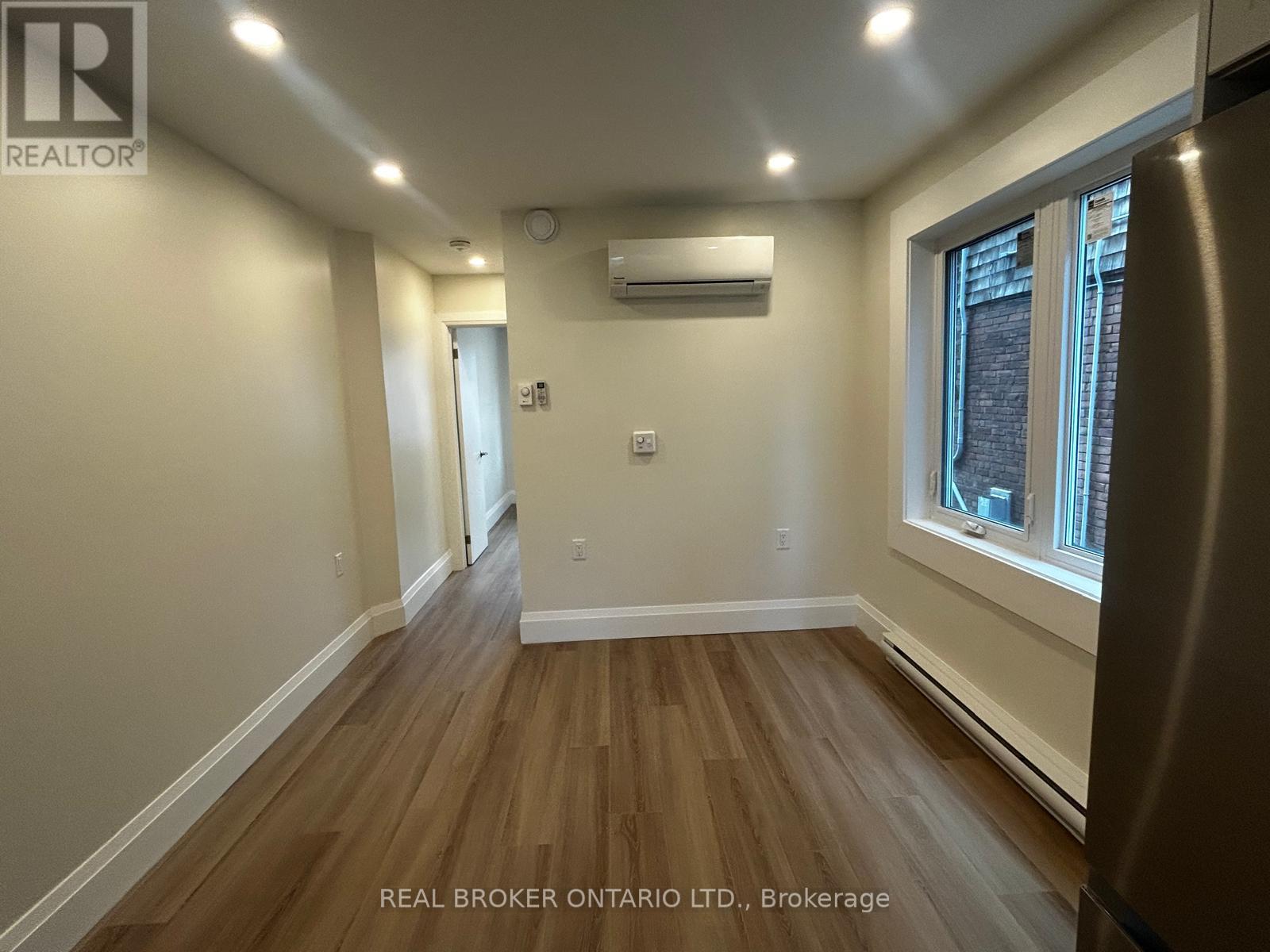 2 - 659 Vaughan Road, Toronto, Ontario  M6E 2Y4 - Photo 7 - C13521350
