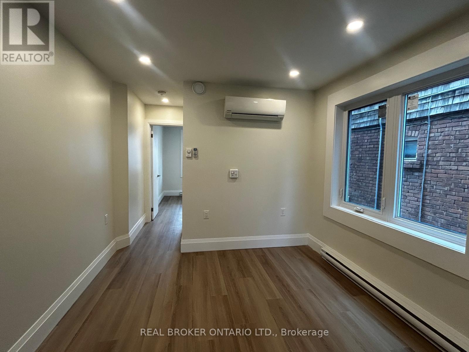 2 - 659 Vaughan Road, Toronto, Ontario  M6E 2Y4 - Photo 8 - C13521350