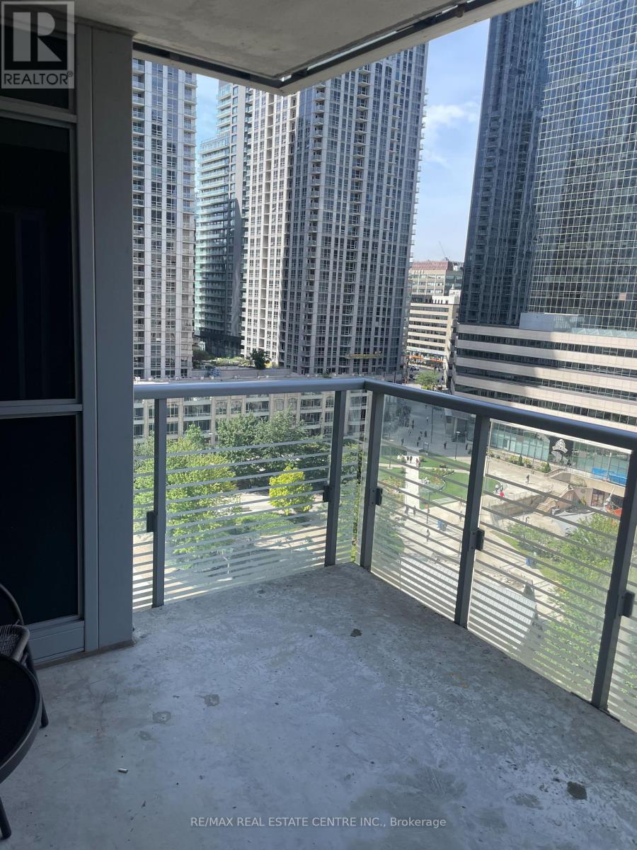 724 - 386 Yonge Street, Toronto, Ontario  M5B 0A5 - Photo 14 - C13748862