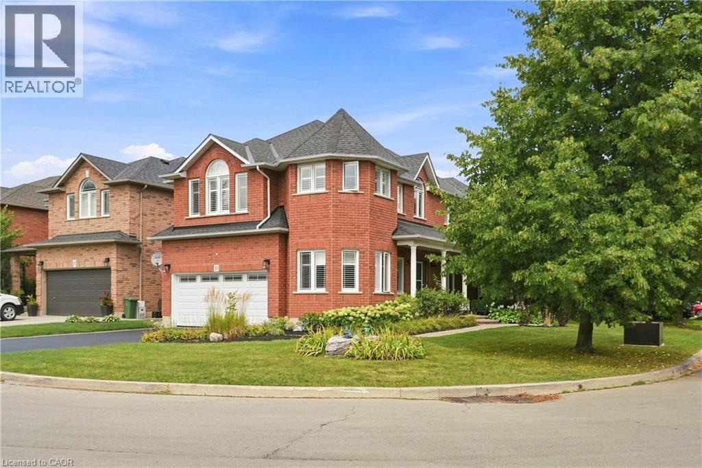31 Commando Court, Waterdown, Ontario  L8B 0J6 - Photo 2 - 40861384