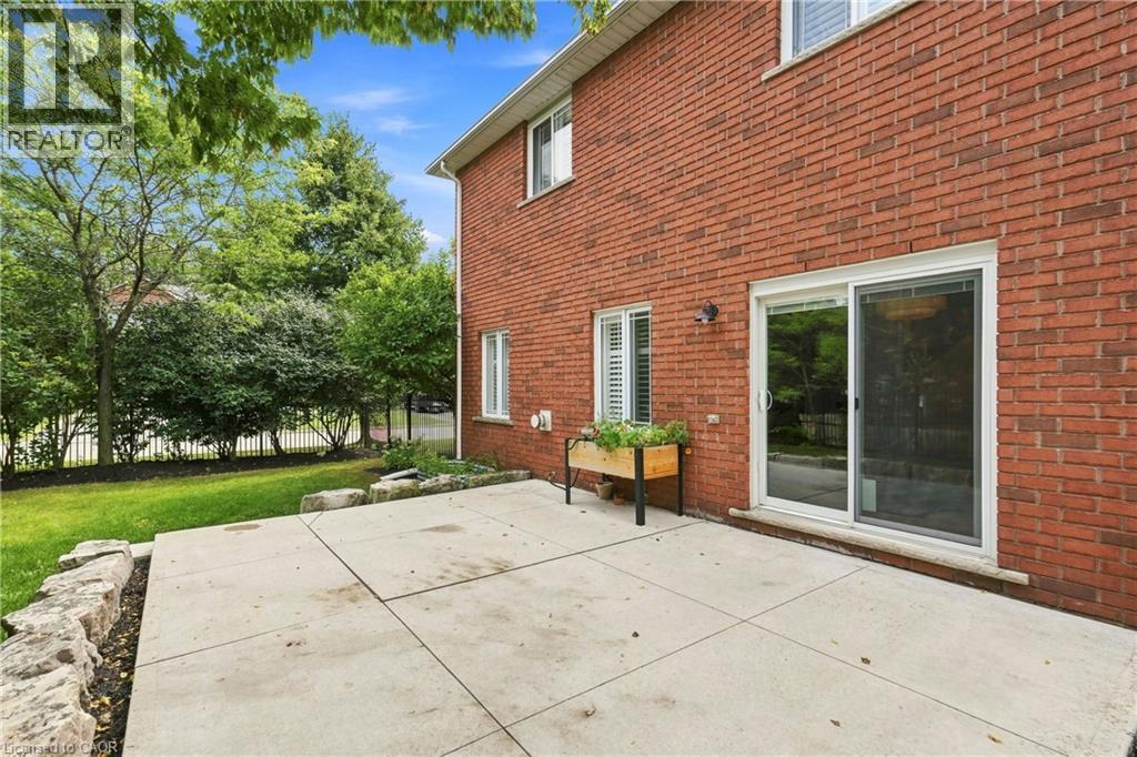 31 Commando Court, Waterdown, Ontario  L8B 0J6 - Photo 31 - 40861384