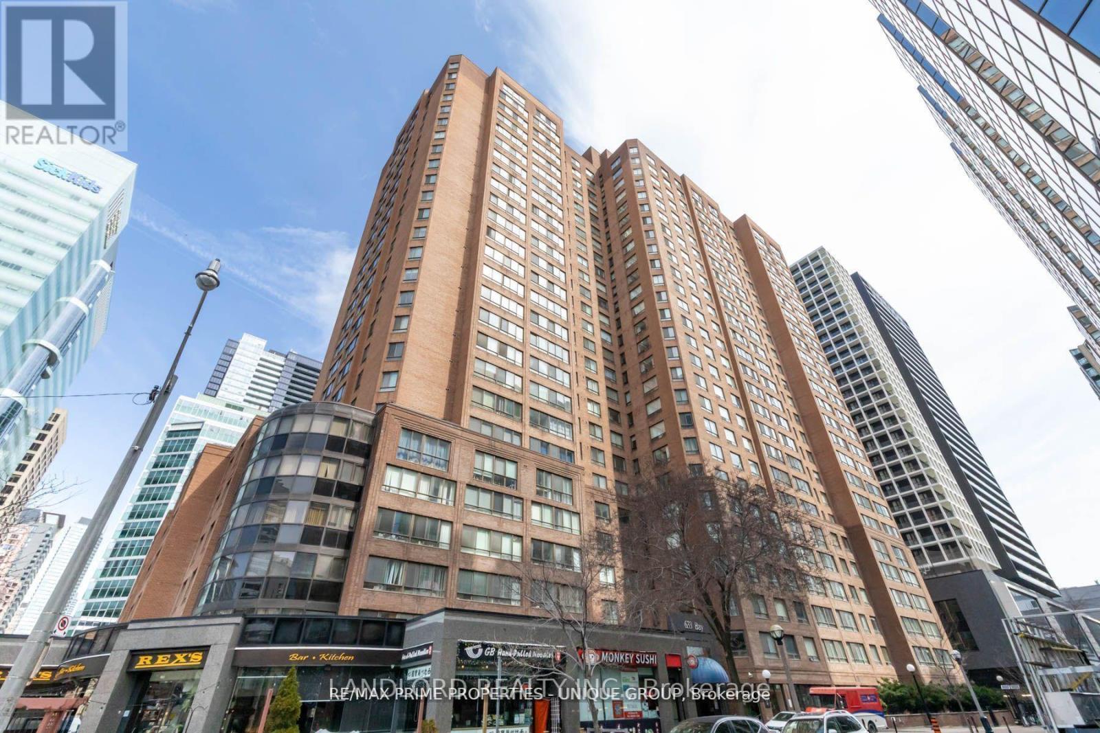 1523 - 633 Bay Street, Toronto, Ontario  M5G 2G4 - Photo 1 - C13757104
