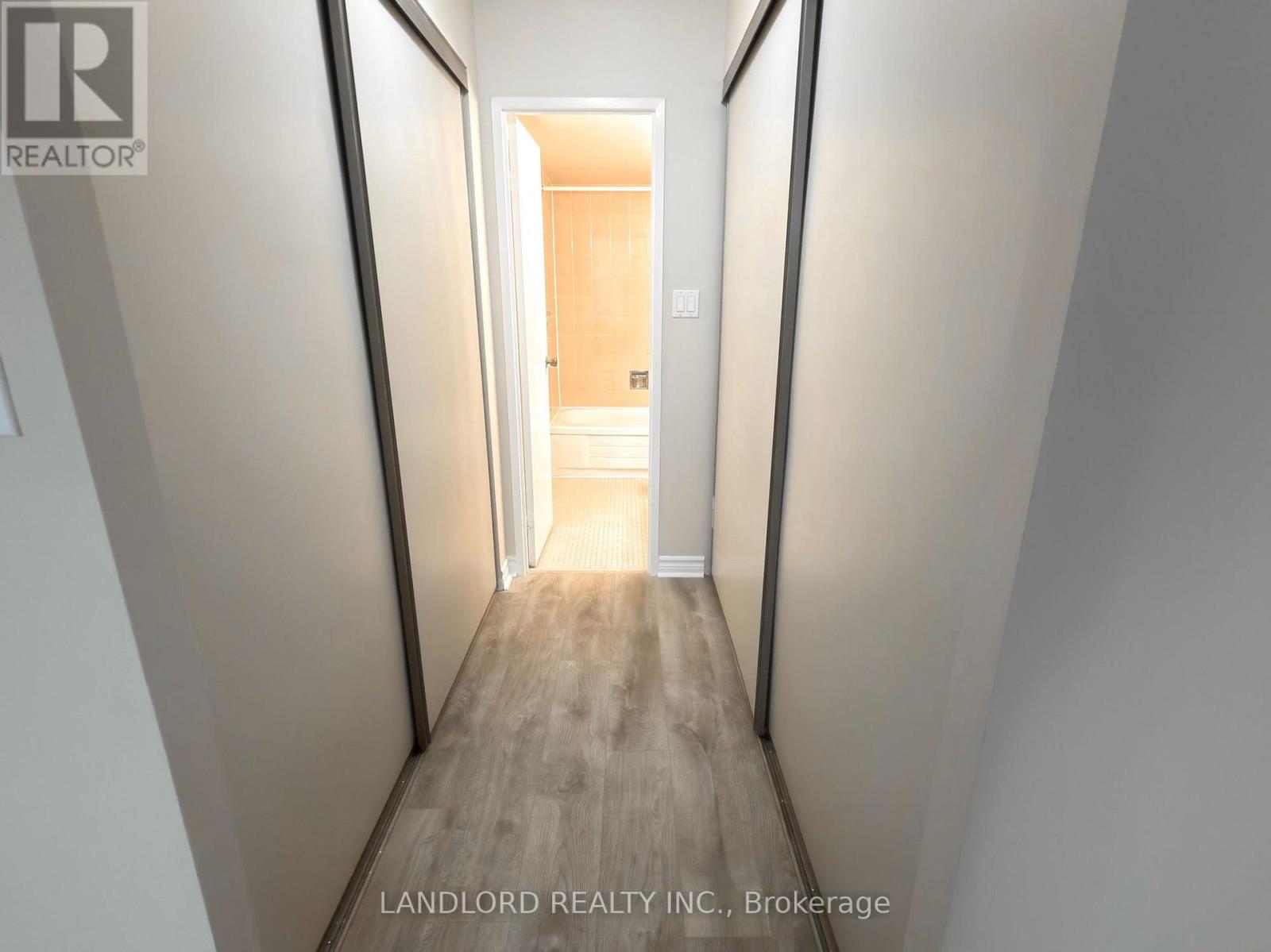 1523 - 633 Bay Street, Toronto, Ontario  M5G 2G4 - Photo 11 - C13757104