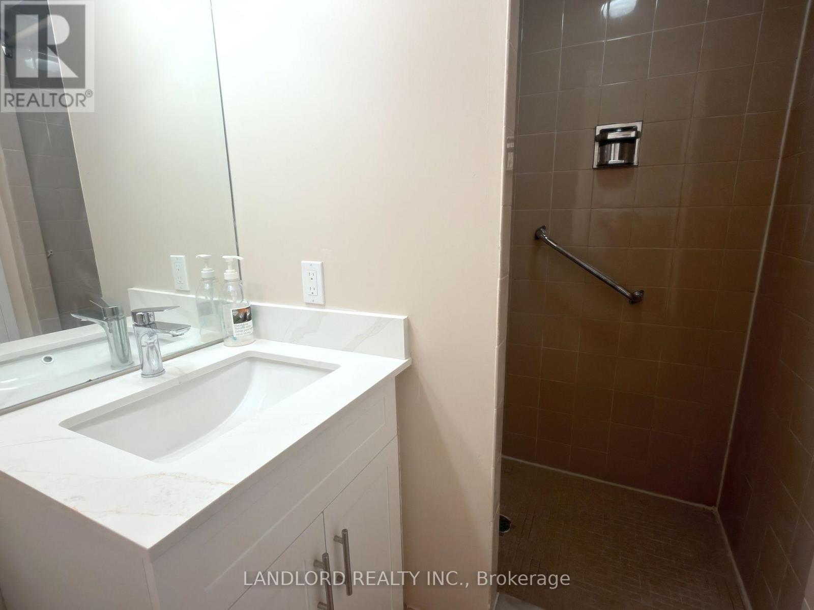 1523 - 633 Bay Street, Toronto, Ontario  M5G 2G4 - Photo 14 - C13757104