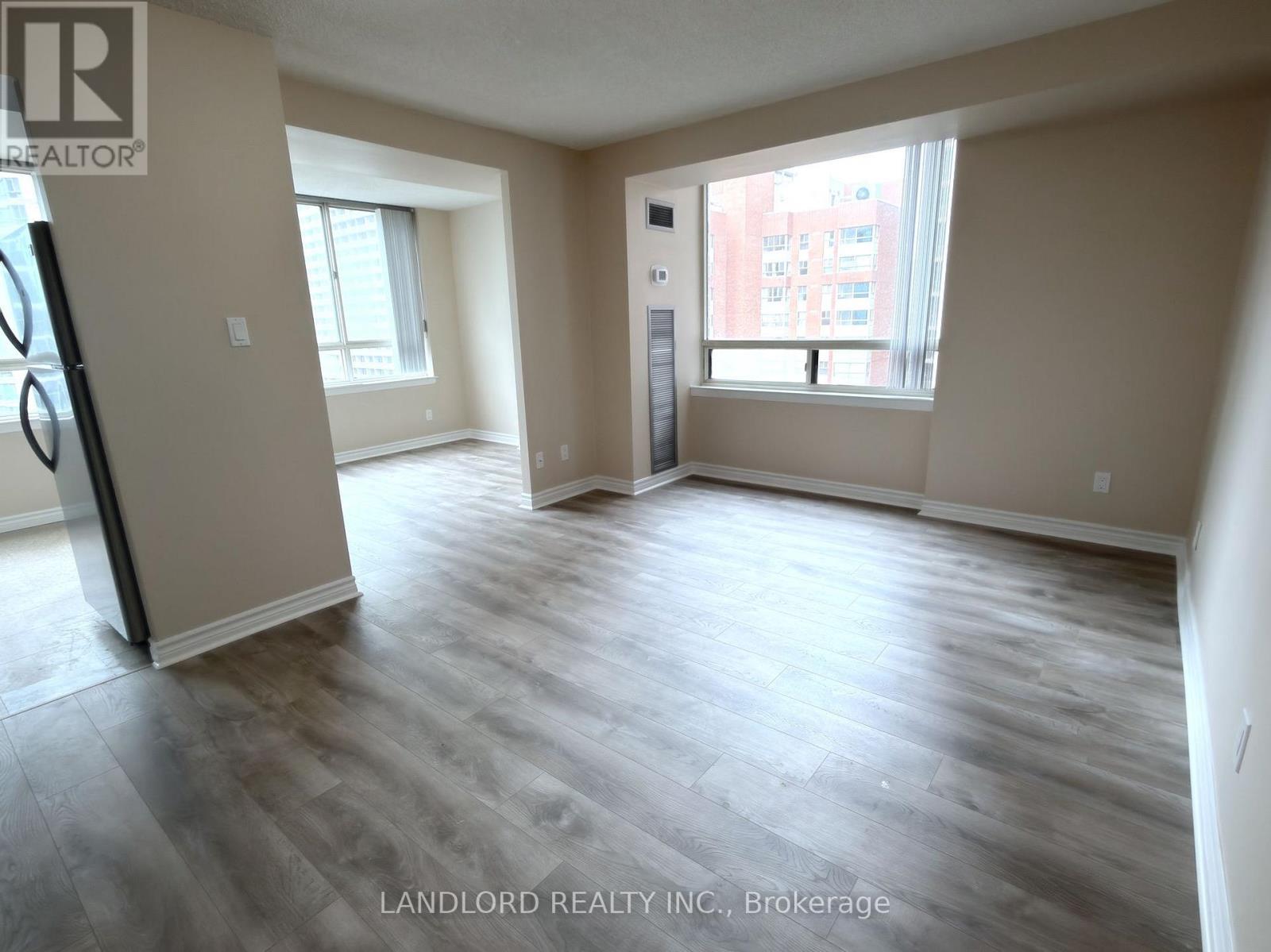 1523 - 633 Bay Street, Toronto, Ontario  M5G 2G4 - Photo 3 - C13757104