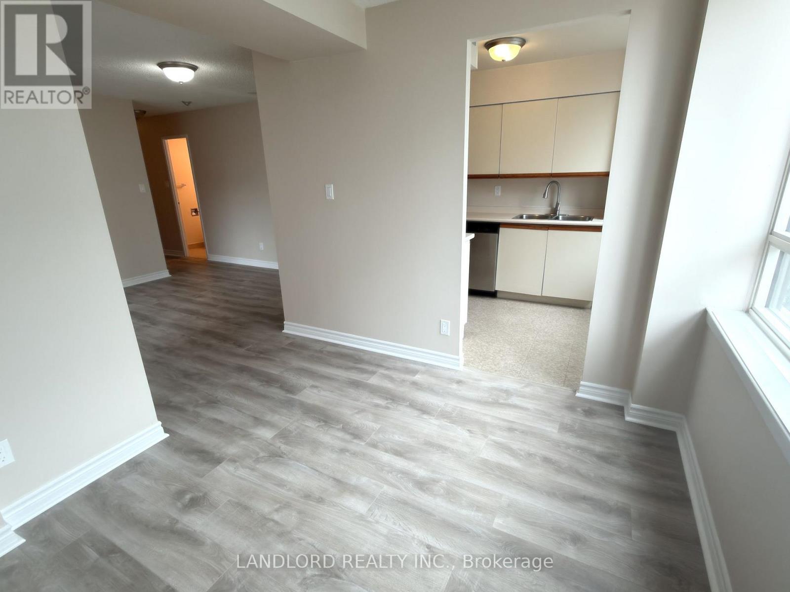 1523 - 633 Bay Street, Toronto, Ontario  M5G 2G4 - Photo 6 - C13757104