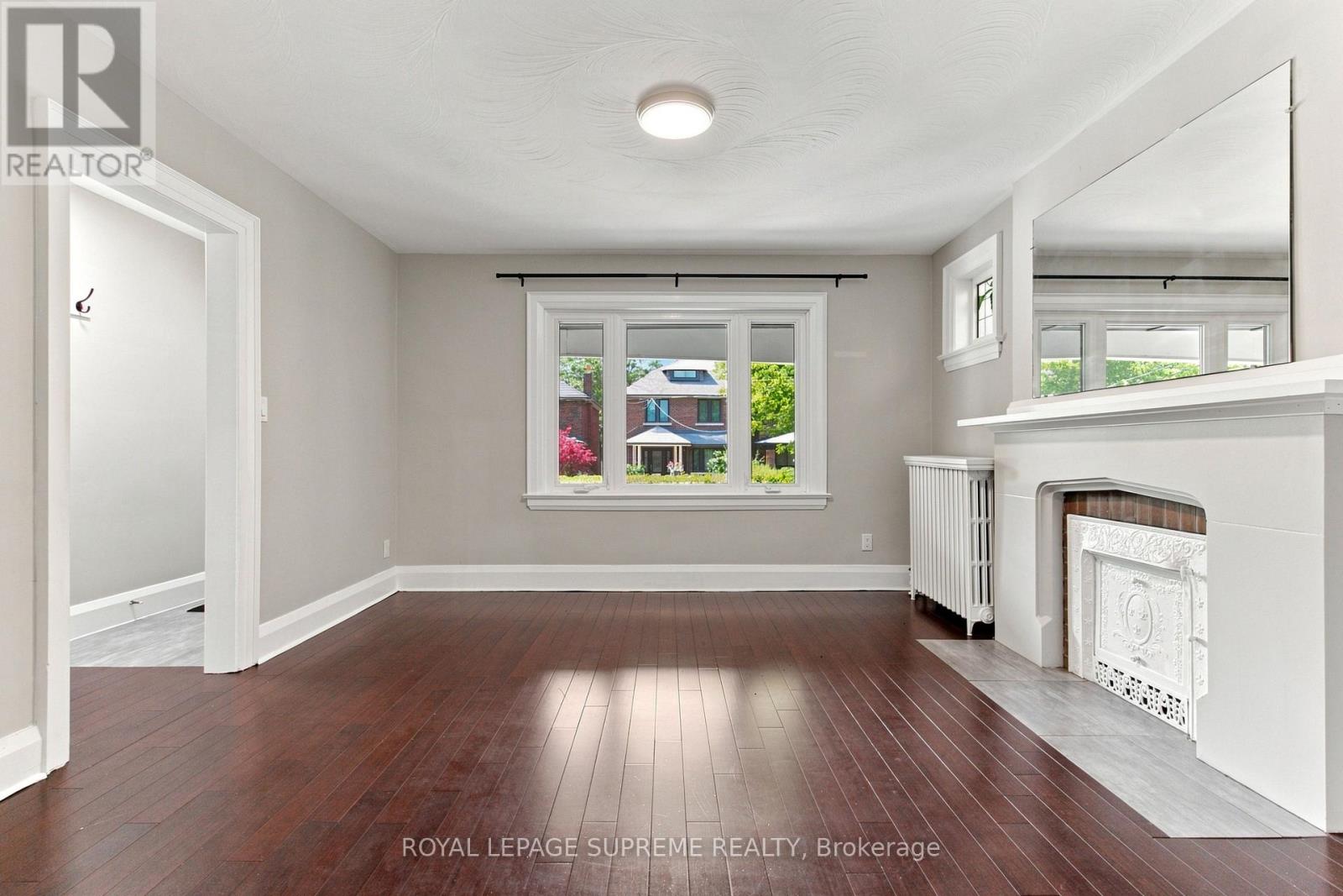 229 Winona Drive, Toronto, Ontario  M6C 3S4 - Photo 9 - C13757114