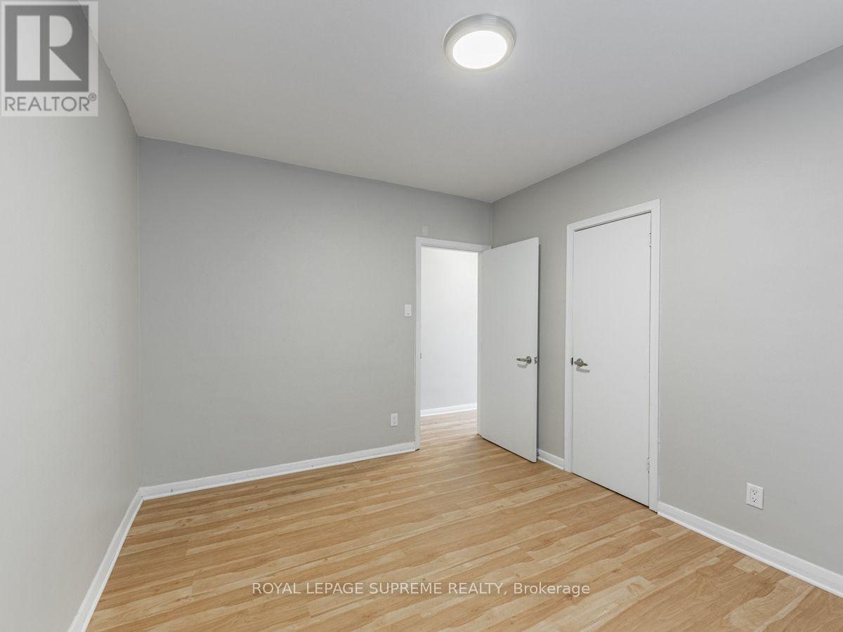 77 Greensides Avenue, Toronto, Ontario  M6G 3P8 - Photo 15 - C13757122