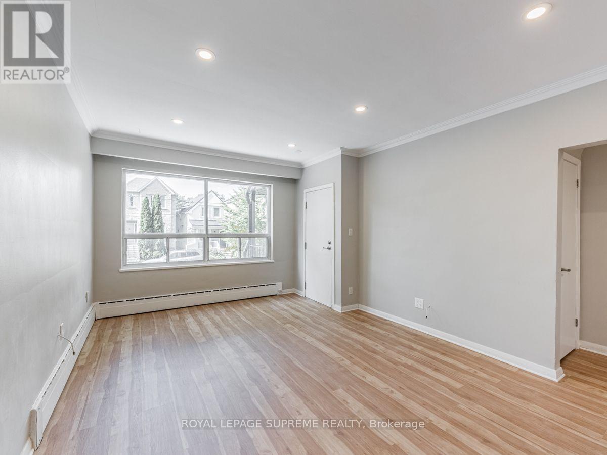 77 Greensides Avenue, Toronto, Ontario  M6G 3P8 - Photo 6 - C13757122