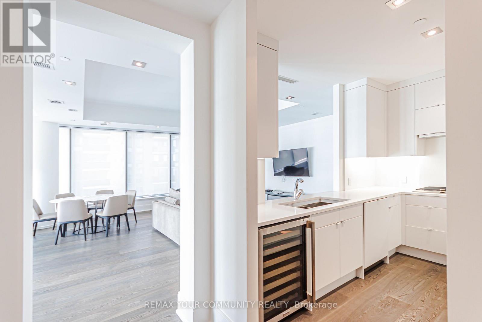 902 - 77 Charles Street W, Toronto, Ontario  M5S 2X1 - Photo 11 - C13757124