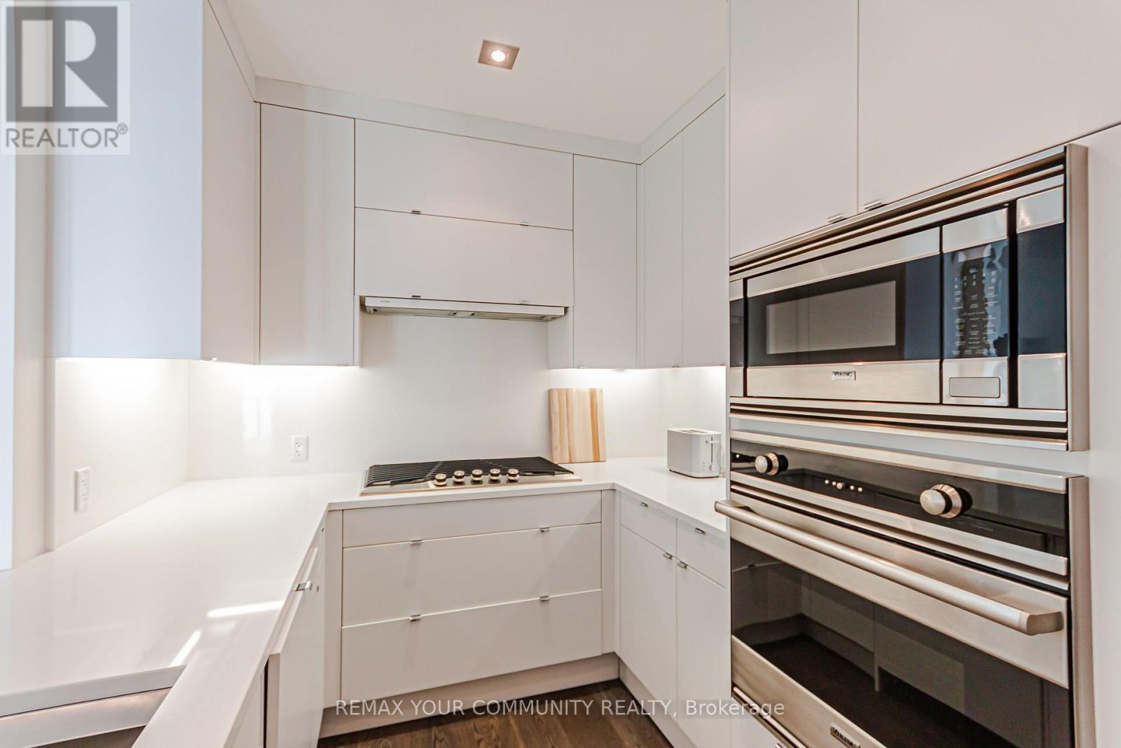 902 - 77 Charles Street W, Toronto, Ontario  M5S 2X1 - Photo 13 - C13757124