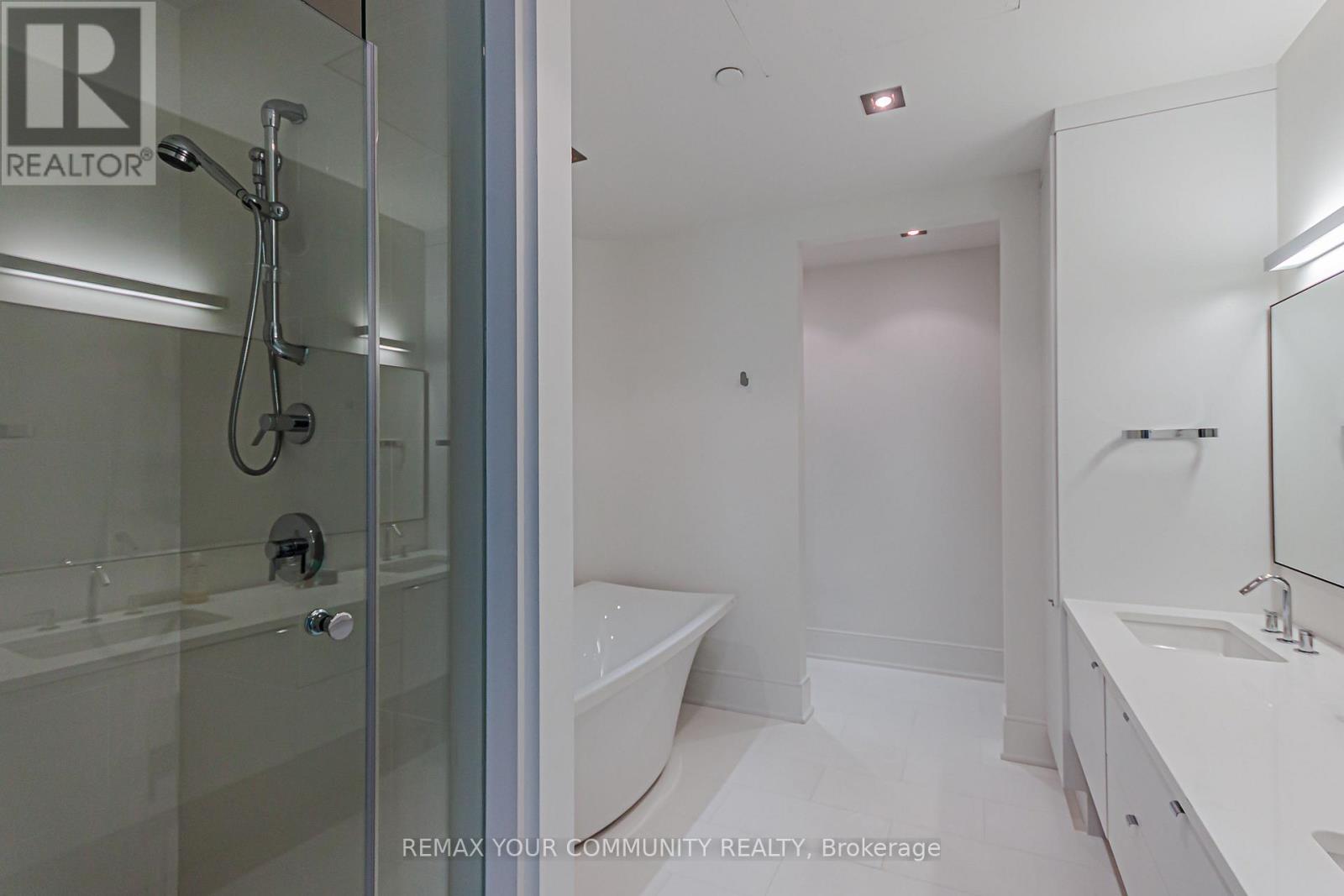 902 - 77 Charles Street W, Toronto, Ontario  M5S 2X1 - Photo 32 - C13757124