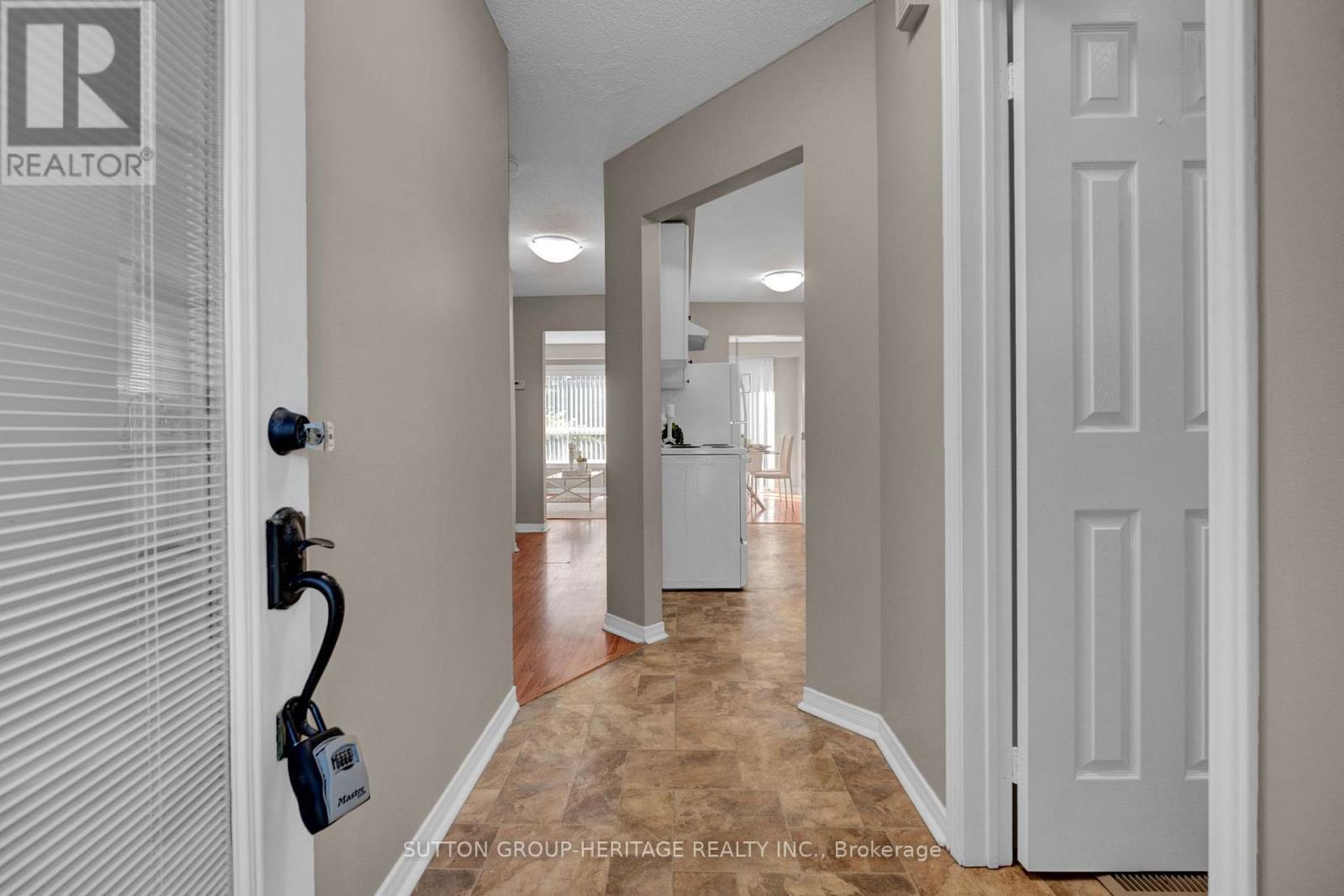 5 Fenwick Avenue, Clarington, Ontario  L1C 4R6 - Photo 16 - E13757102