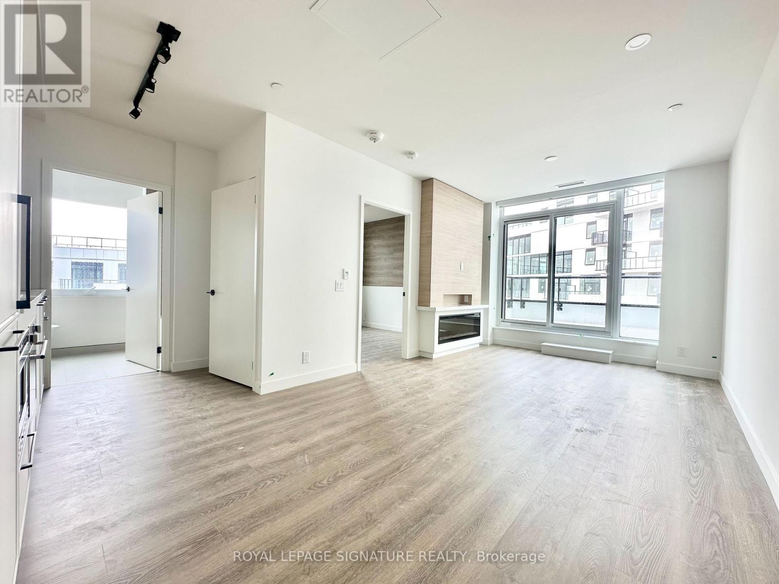 804 - 1050 Eastern Avenue, Toronto, Ontario  M4L 0B7 - Photo 5 - E13757110