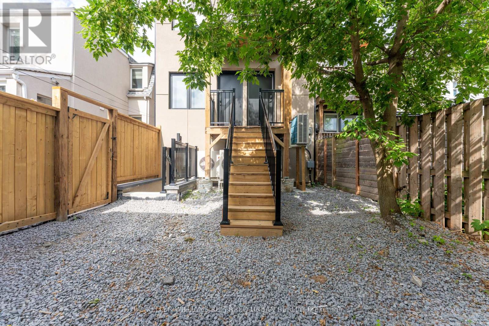 2 - 352 Jones Avenue, Toronto, Ontario  M4J 3G3 - Photo 11 - E13757116