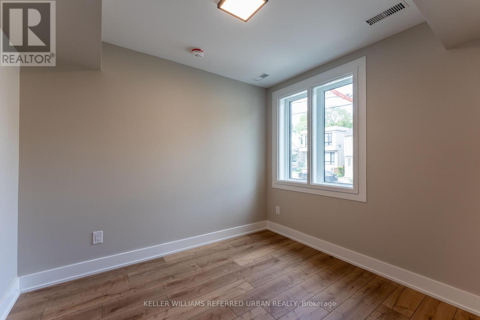 2 - 352 Jones Avenue, Toronto, Ontario  M4J 3G3 - Photo 5 - E13757116