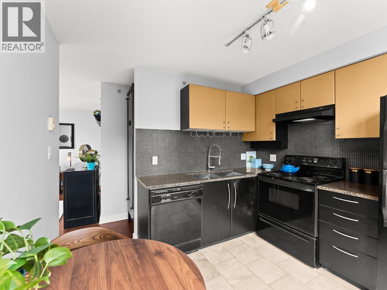 401 1238 Richards Street, Vancouver, British Columbia  V6B 6M6 - Photo 18 - R3162538
