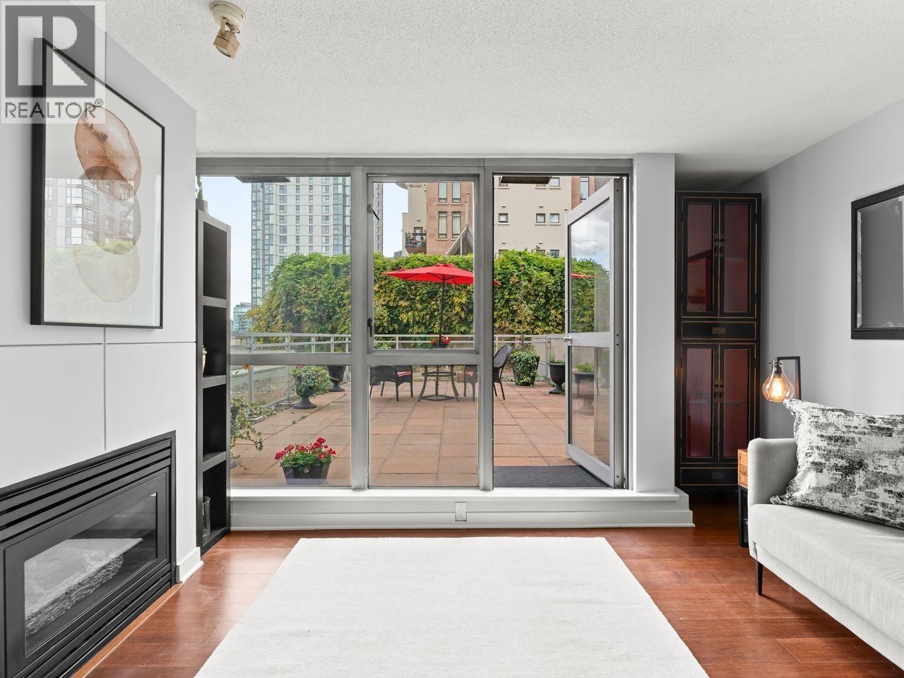 401 1238 Richards Street, Vancouver, British Columbia  V6B 6M6 - Photo 2 - R3162538