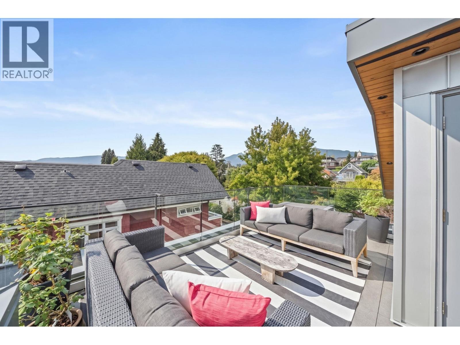 2 233 W 5th Street, North Vancouver, British Columbia  V7M 1J9 - Photo 29 - R3162565