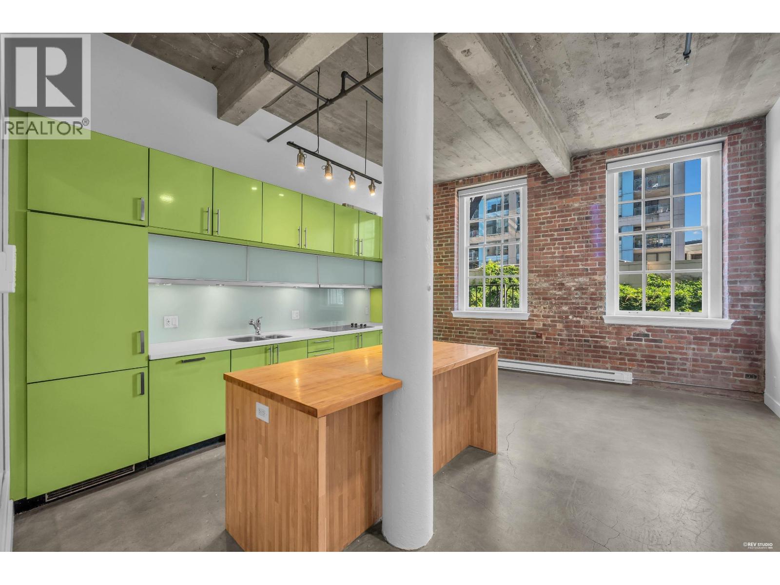 209 546 Beatty Street, Vancouver, British Columbia  V6B 2L3 - Photo 2 - R3162568