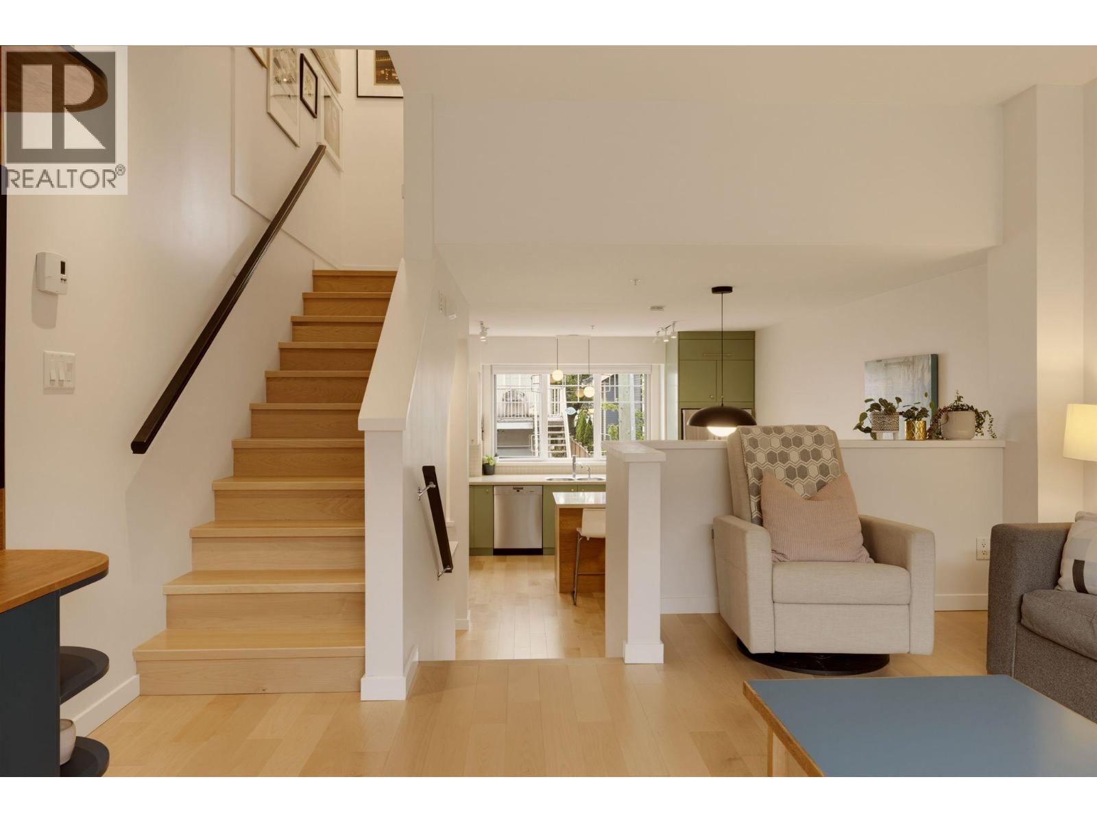 3882 Welwyn Street, Vancouver, British Columbia  V5N 3Y9 - Photo 13 - R3162573