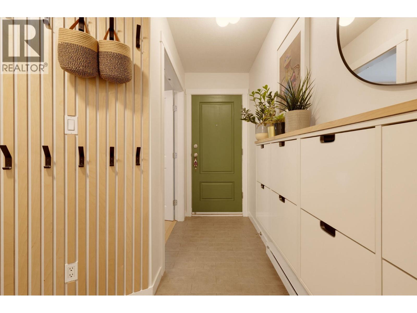 3882 Welwyn Street, Vancouver, British Columbia  V5N 3Y9 - Photo 2 - R3162573