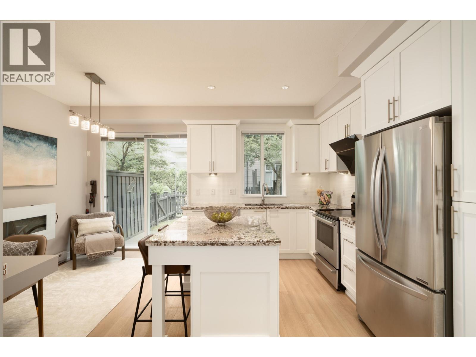 114 1460 Southview Street, Coquitlam, British Columbia  V3E 0G6 - Photo 11 - R3162575