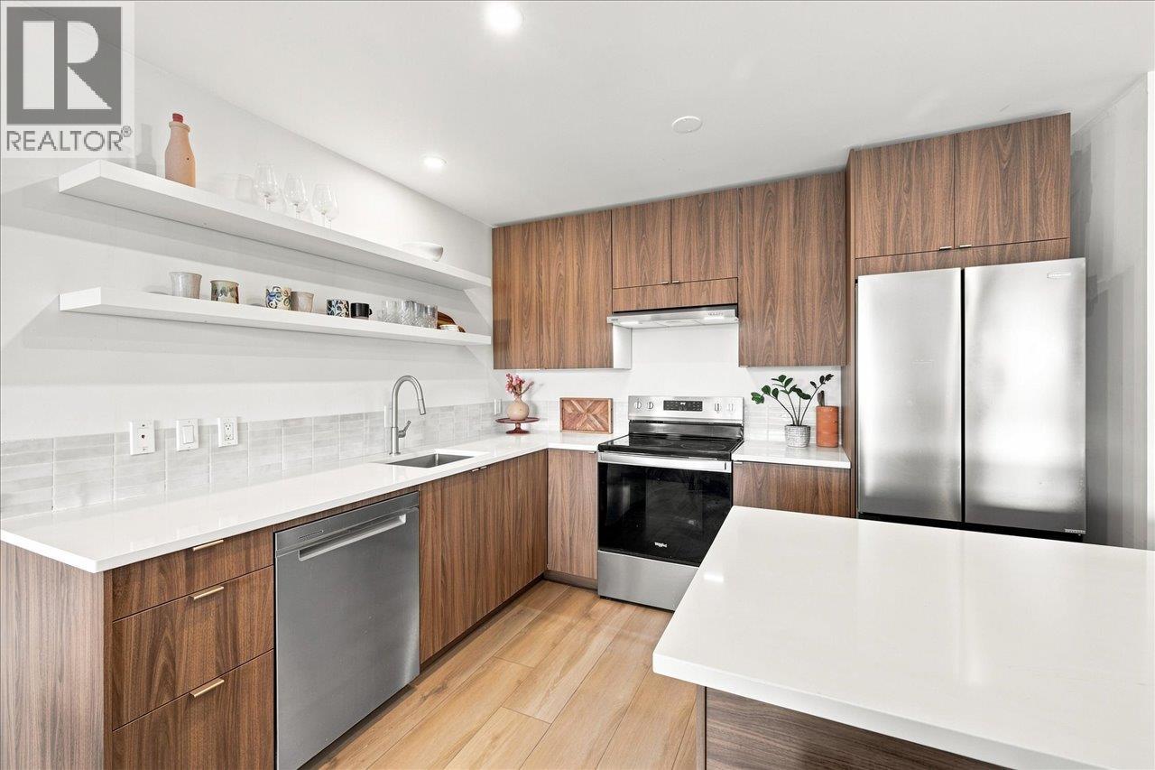 207 236 W 2nd Street, North Vancouver, British Columbia  V7M 1C6 - Photo 4 - R3162583