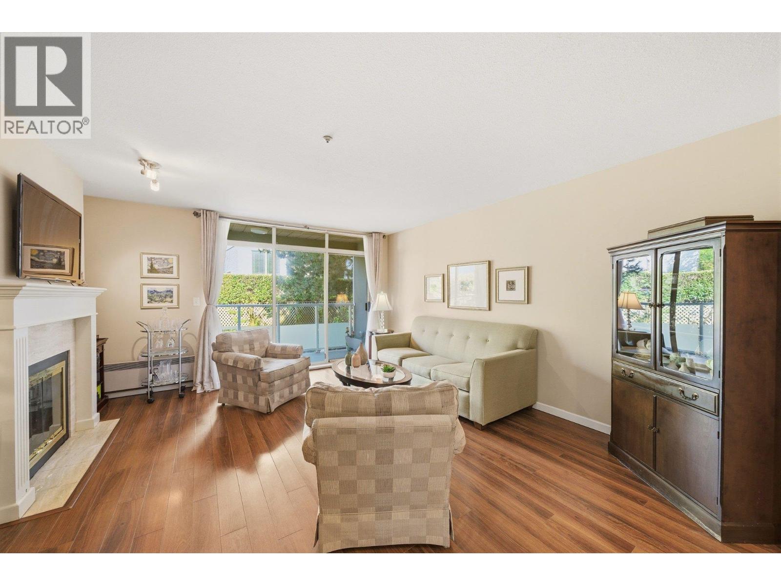 304 48 Richmond Street, New Westminster, British Columbia  V3L 5P4 - Photo 2 - R3162603