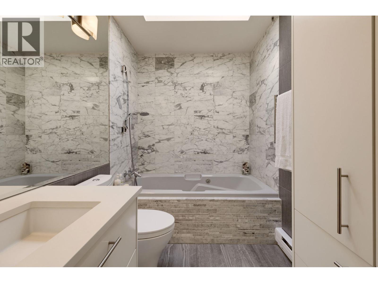 P1 1038 W 7th Avenue, Vancouver, British Columbia  V6H 1B3 - Photo 30 - R3162608