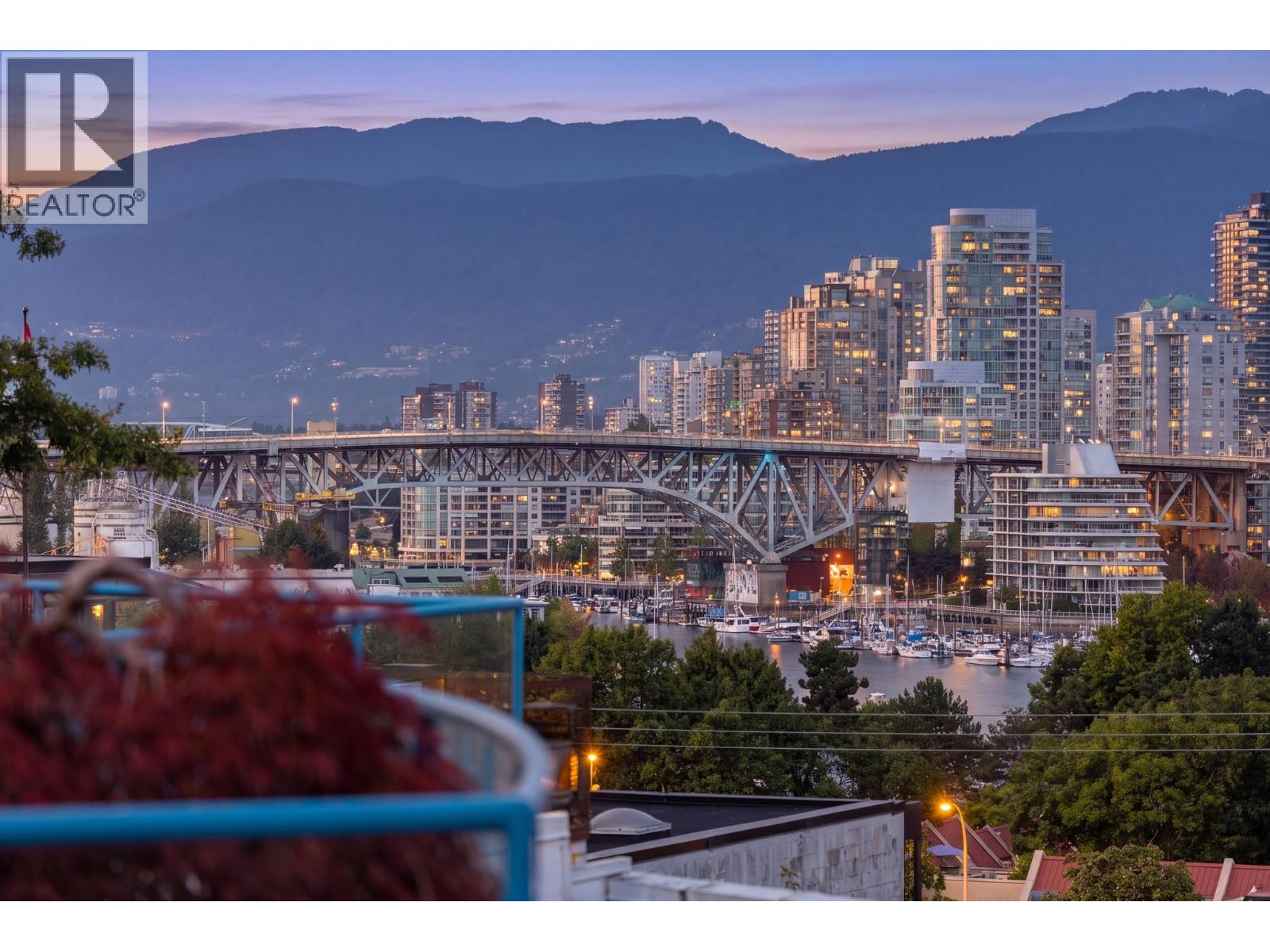 P1 1038 W 7th Avenue, Vancouver, British Columbia  V6H 1B3 - Photo 37 - R3162608